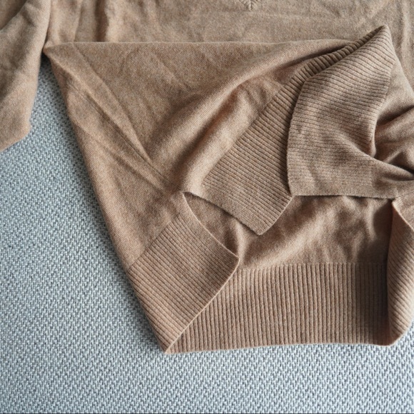 Ami x The Gap cashmere V neck sweater - Picture 4 of 7